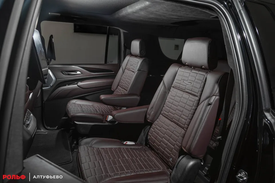 Cadillac Escalade 2023 — миниатюра 5