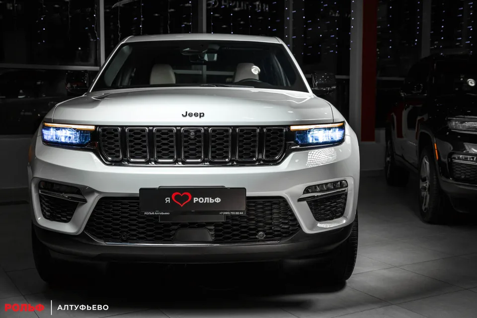 Jeep Grand Cherokee 2023 — миниатюра 2