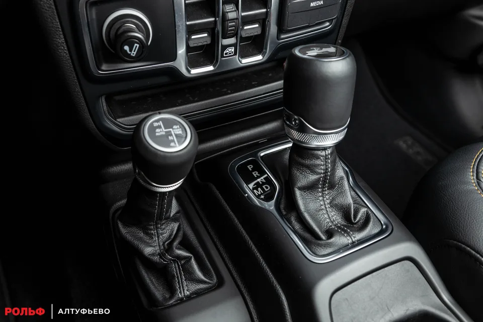 Jeep Wrangler 2023 — миниатюра 4