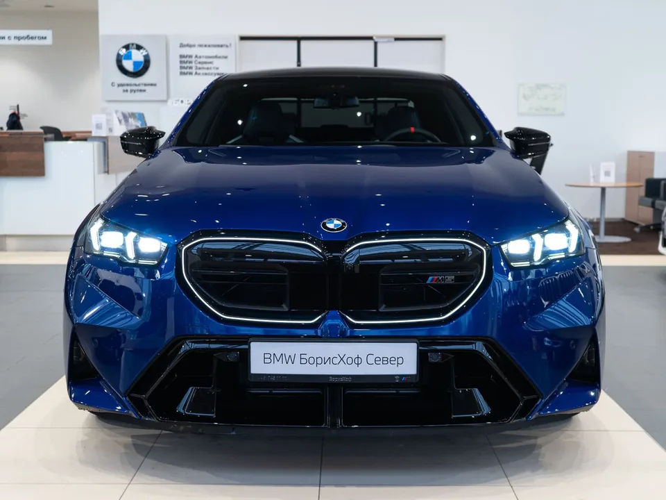 BMW M5 2024 — миниатюра 2