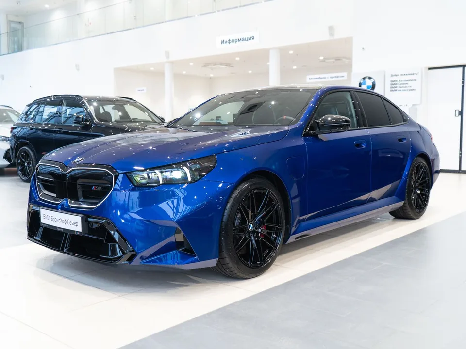 BMW M5 2024 — фото 1, купить с доставкой в Москву