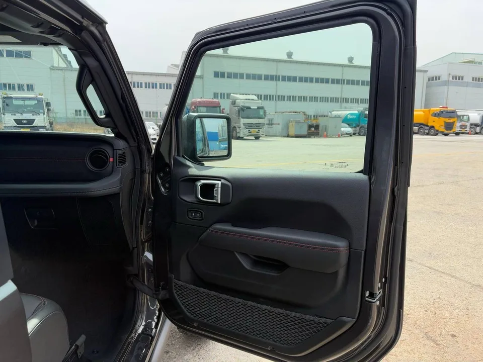 Jeep Wrangler 2024 — миниатюра 4