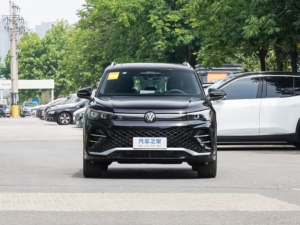 Volkswagen Tiguan 2025 — миниатюра 2