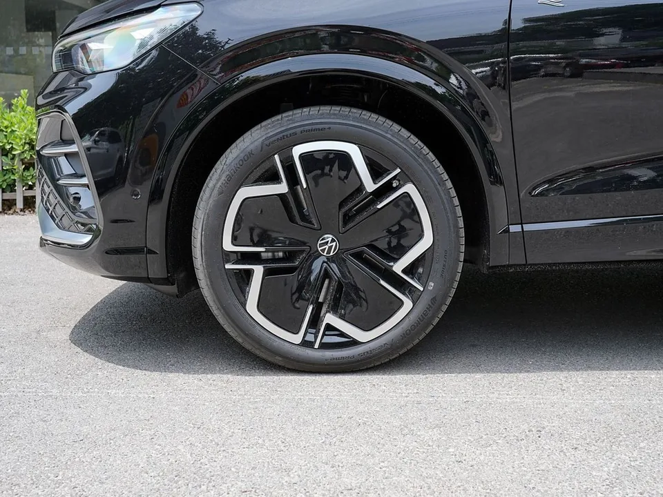 Volkswagen Tiguan 2025 — миниатюра 5
