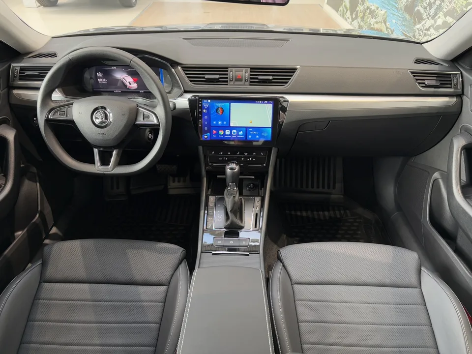 Skoda Superb 2025 — миниатюра 4