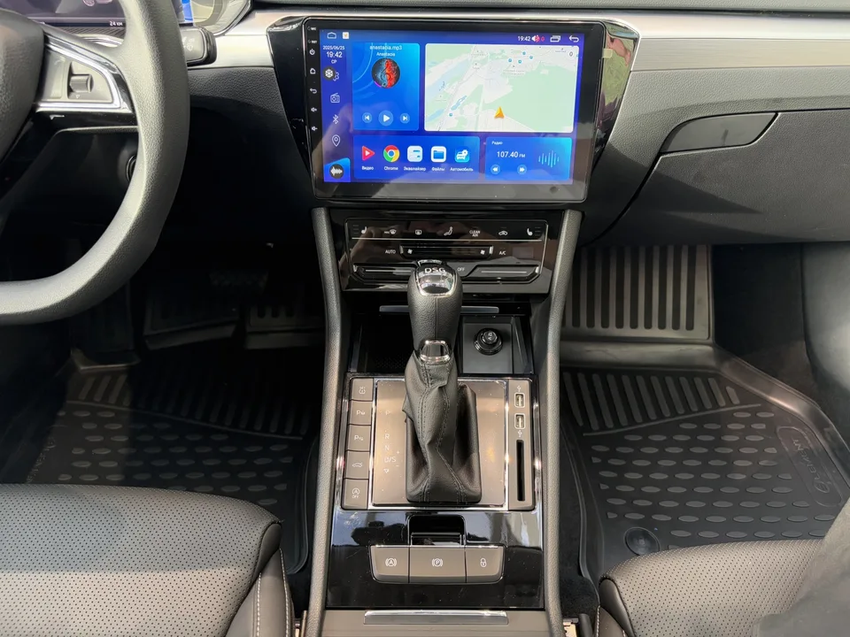 Skoda Superb 2025 — миниатюра 5