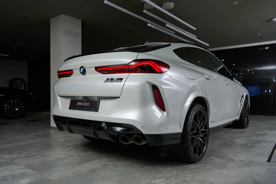 BMW X6 M 2024 — миниатюра 3