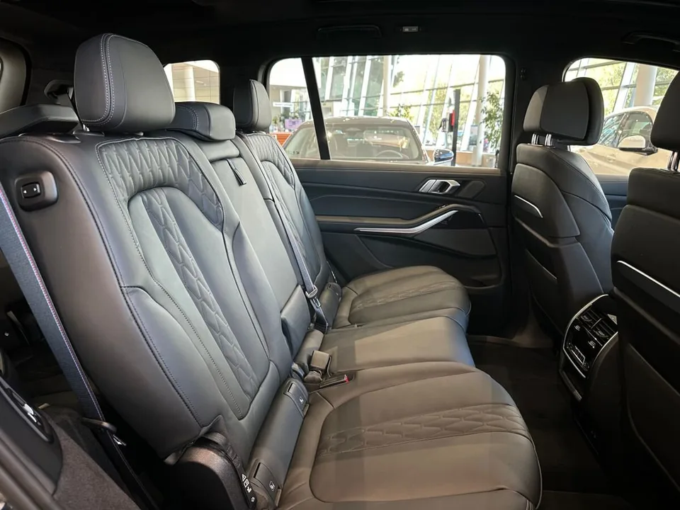 BMW X7 2025 — миниатюра 4
