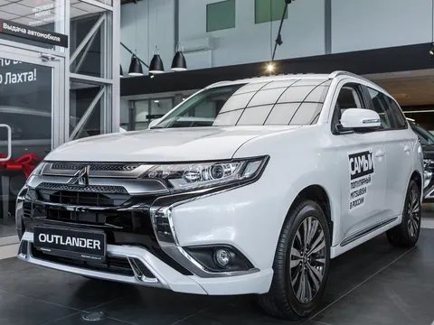 Mitsubishi Outlander 2022 купить в Москве