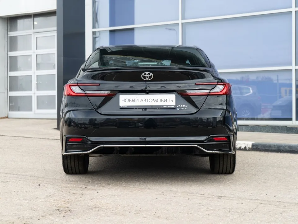 Toyota Camry 2025 — миниатюра 3