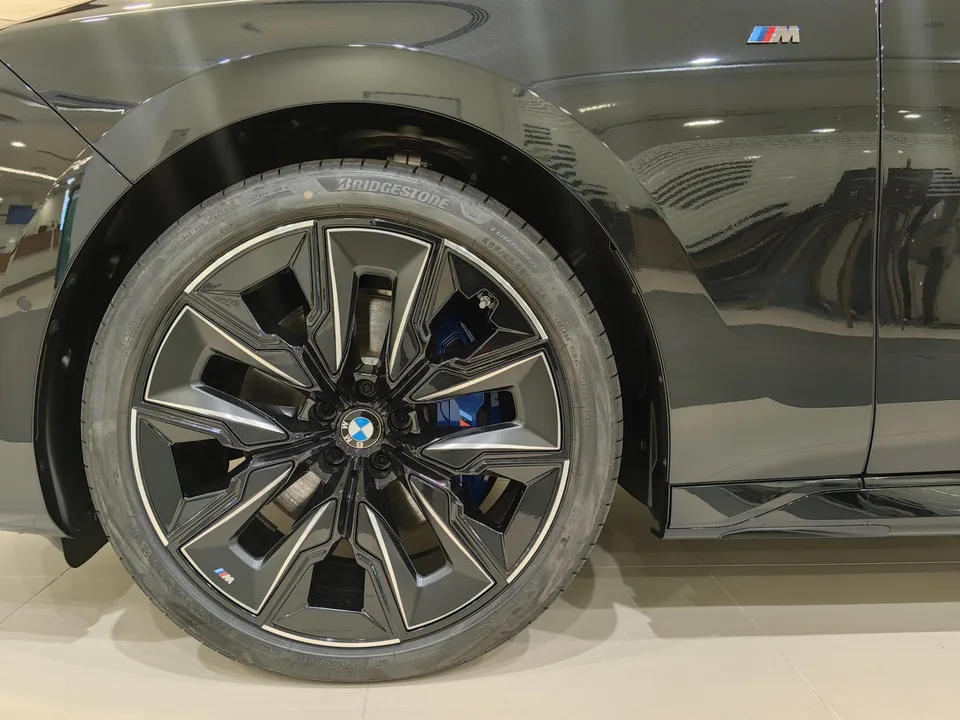 BMW 7 серия 2025 — миниатюра 4