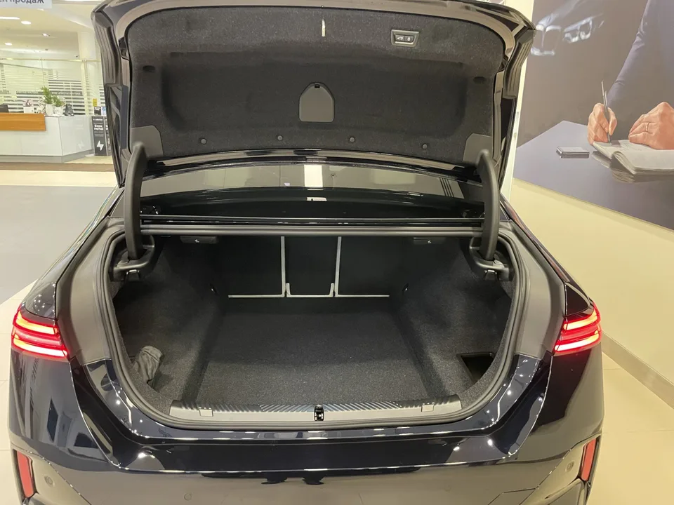 BMW 5 серия 2025 — миниатюра 5