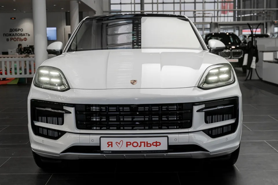 Porsche Cayenne 2025 — миниатюра 2