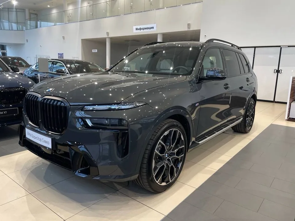BMW X7 2025 — фото 1, купить с доставкой в Москву