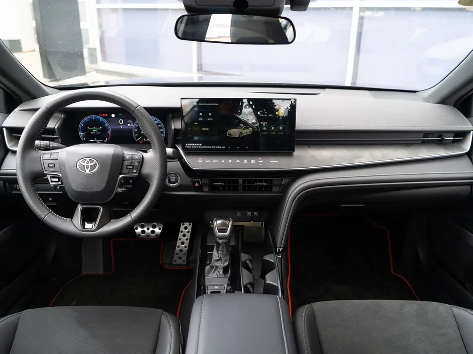 Toyota Camry 2024 — миниатюра 5