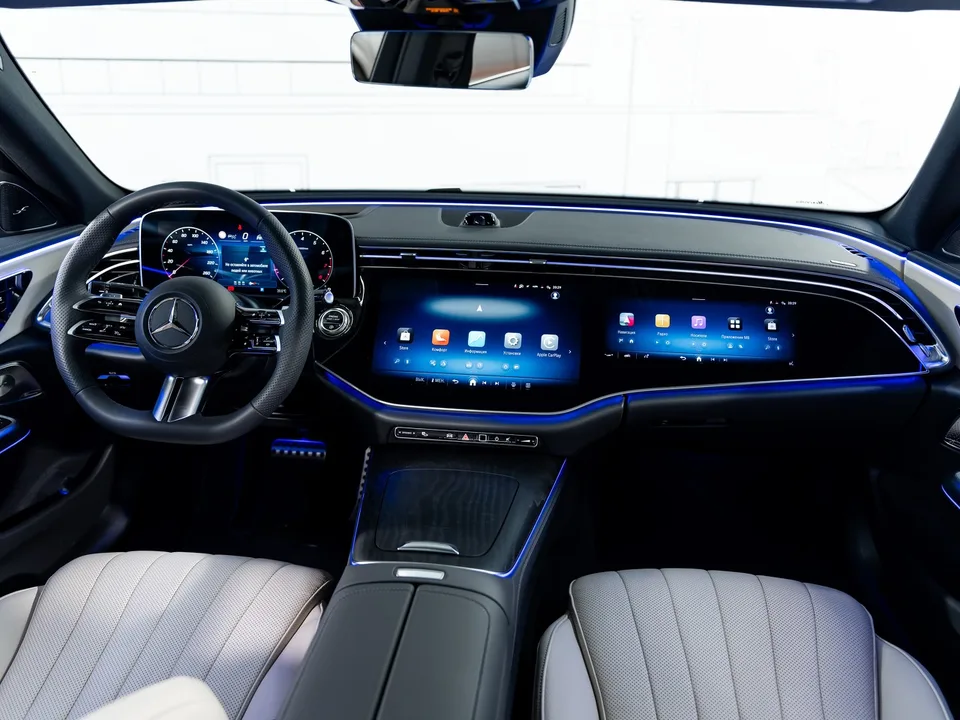 Mercedes-Benz E-Class 2025 — миниатюра 5