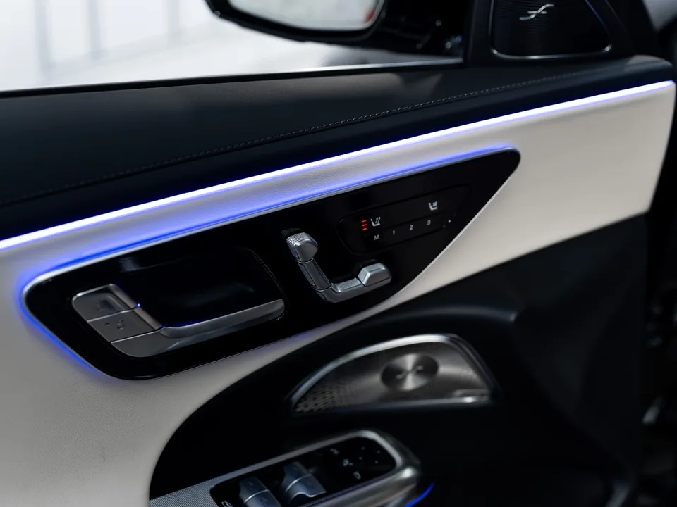 Mercedes-Benz E-Class 2025 — миниатюра 5