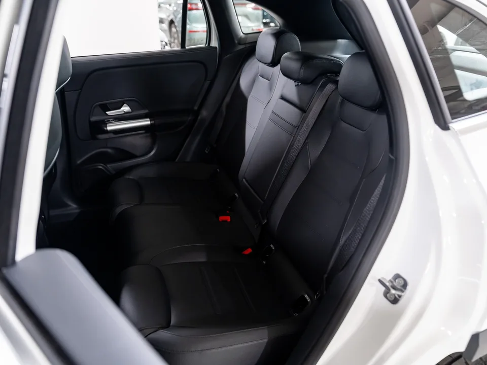 Mercedes-Benz GLA 2025 — миниатюра 4