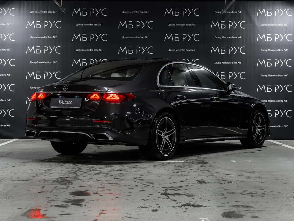 Mercedes-Benz E-Class 2025 — миниатюра 3