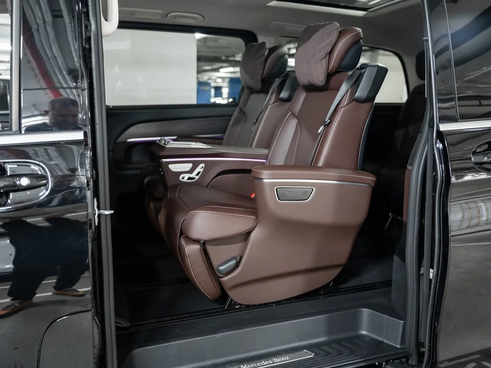 Mercedes-Benz V-Класс 2025 — миниатюра 4