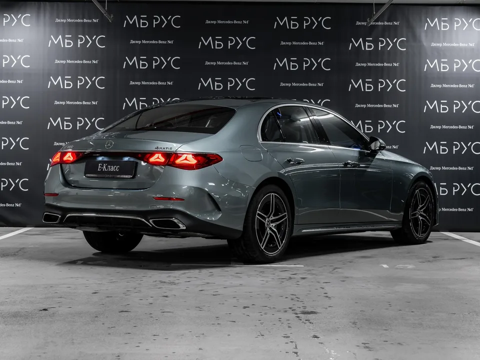 Mercedes-Benz E-Class 2025 — миниатюра 3