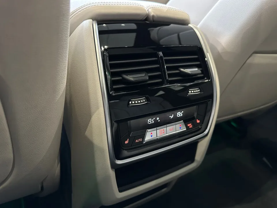 BMW X6 2025 — миниатюра 5