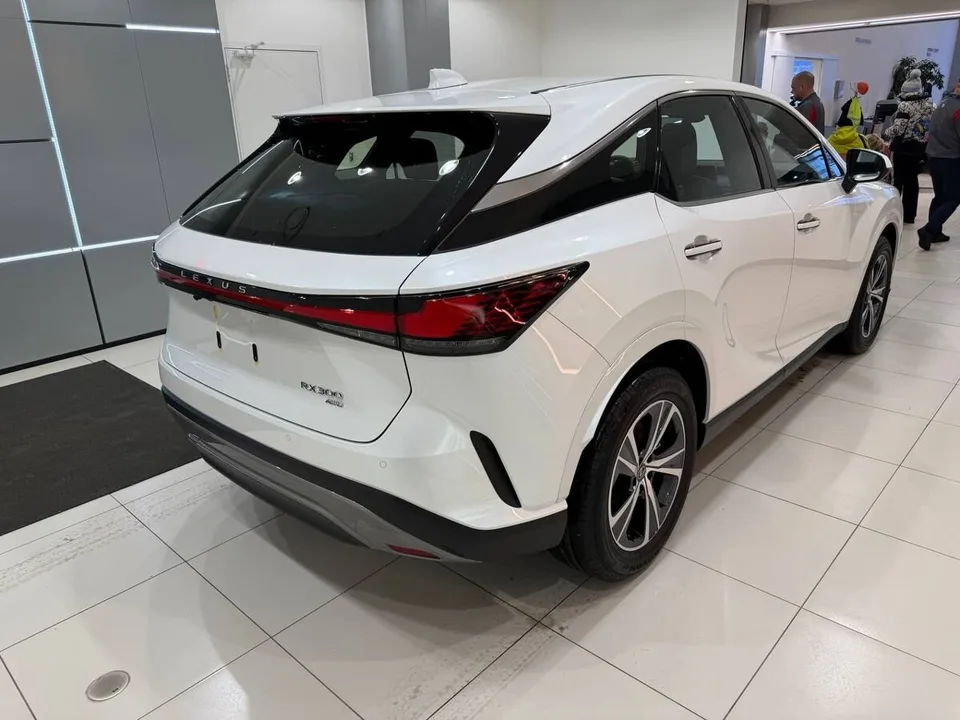 Lexus RX 2025 — миниатюра 3