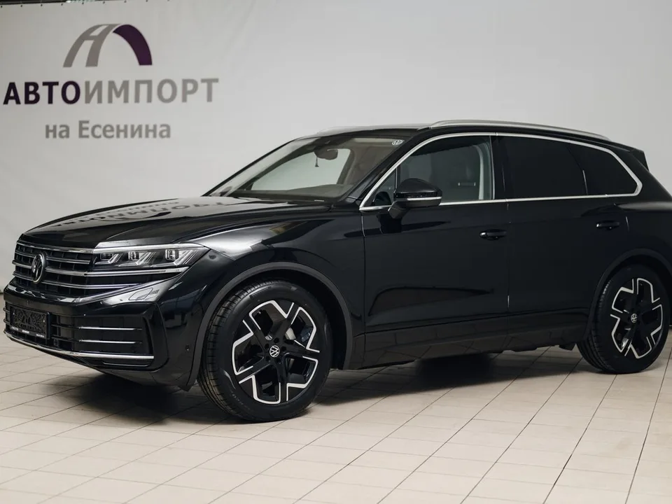Volkswagen Touareg 2025 — фото 1, купить с доставкой в Москву