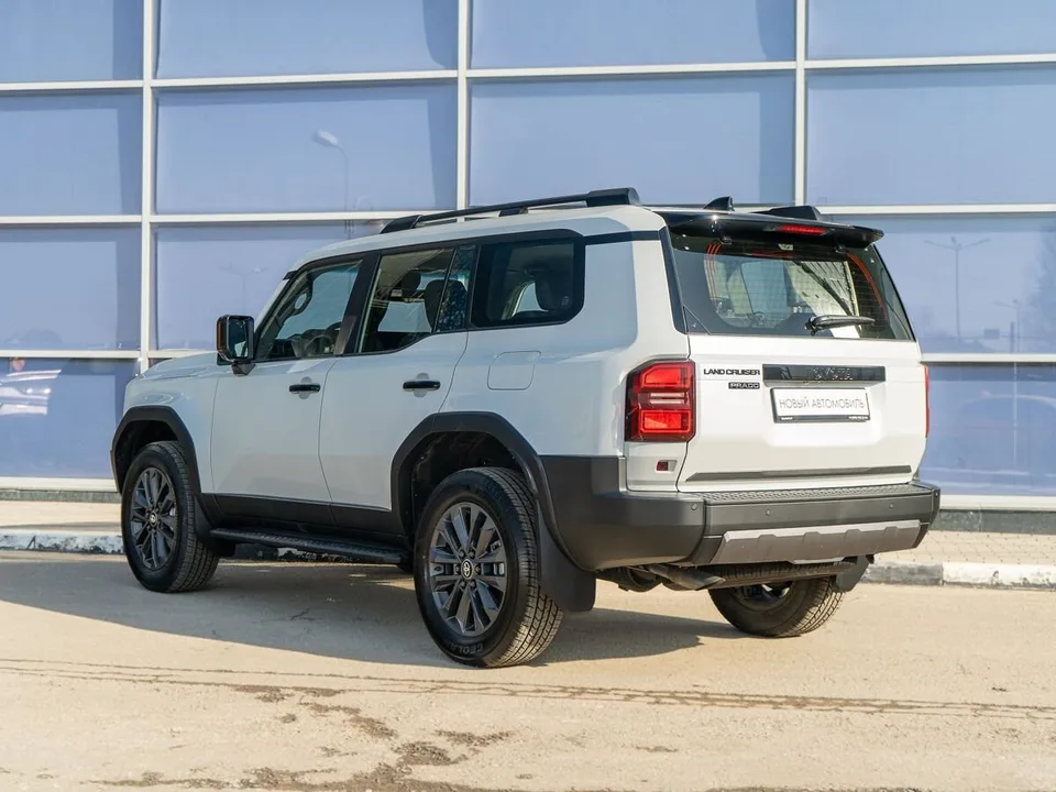 Toyota Land Cruiser Prado 2025 — миниатюра 3