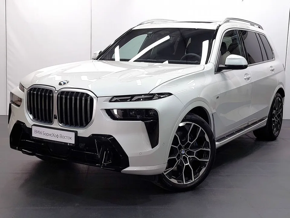 BMW X7 2025 — фото 1, купить с доставкой в Москву