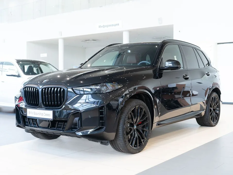BMW X5 2025 — фото 1, купить с доставкой в Москву