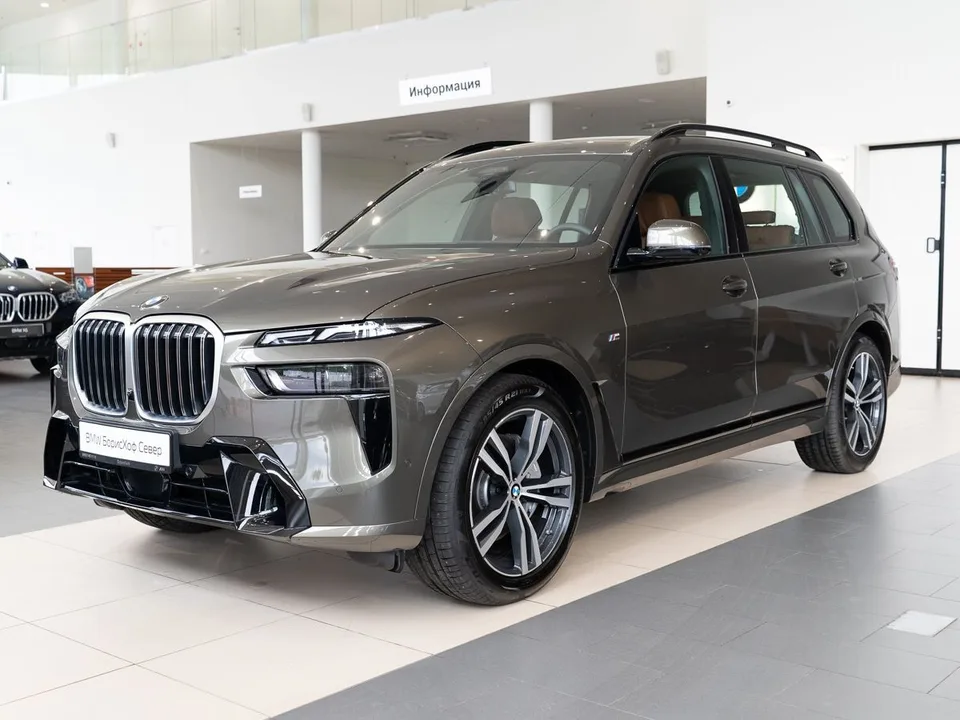 BMW X7 2024 — фото 1, купить с доставкой в Москву