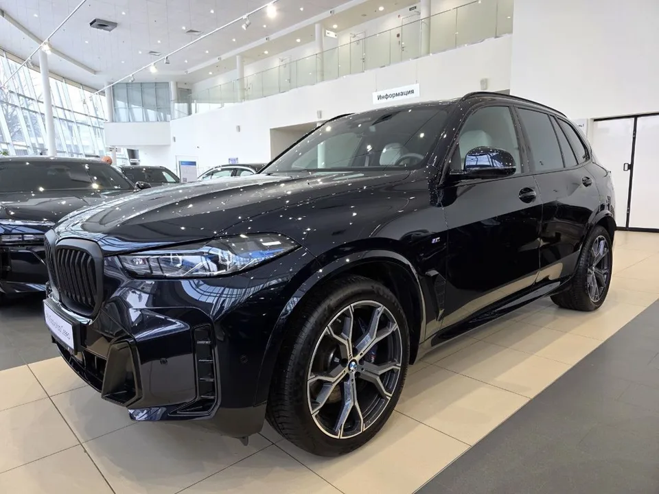 BMW X5 2025 — фото 1, купить с доставкой в Москву