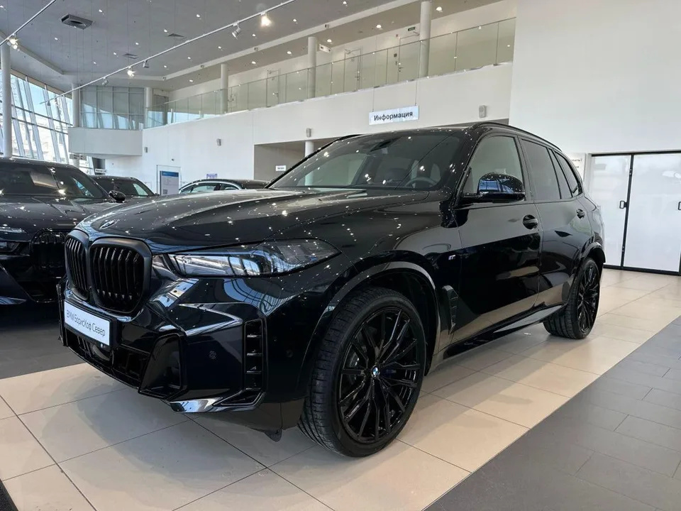 BMW X5 2025 — фото 1, купить с доставкой в Москву