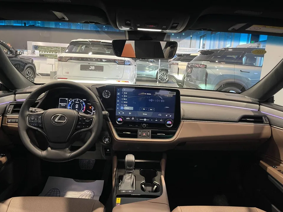 Lexus ES 2025 — миниатюра 3