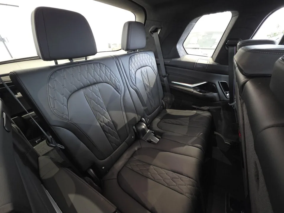 BMW X7 2025 — миниатюра 5