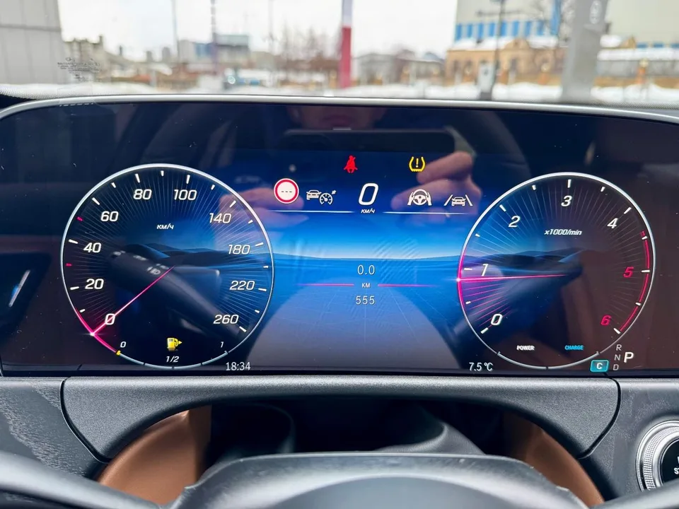 Mercedes-Benz E-Класс 2025 — миниатюра 4