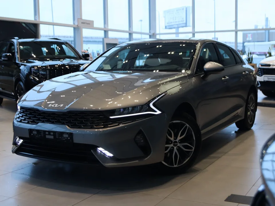 Kia K5 2025 — фото 1, купить с доставкой в Москву