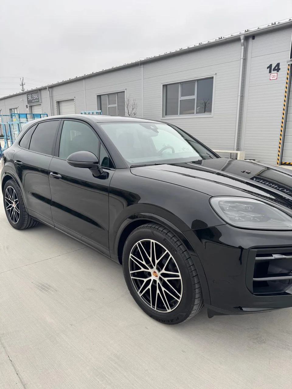 Porsche Cayenne 2025 — миниатюра 3