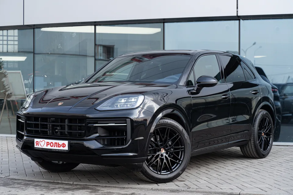 Porsche Cayenne 2025 — фото 1, купить с доставкой в Москву