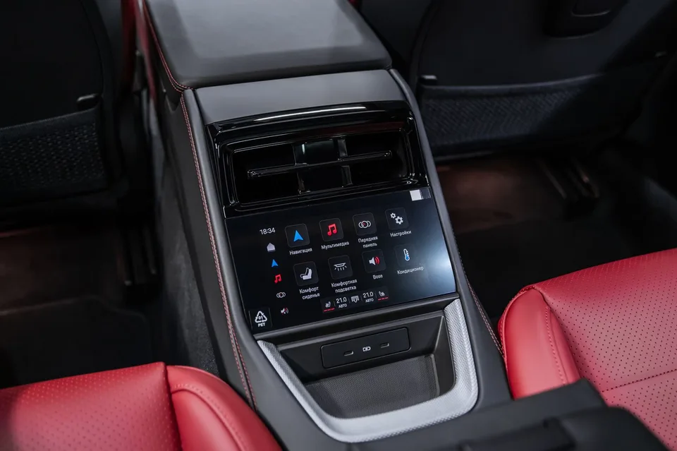 Porsche Panamera 2025 — миниатюра 5