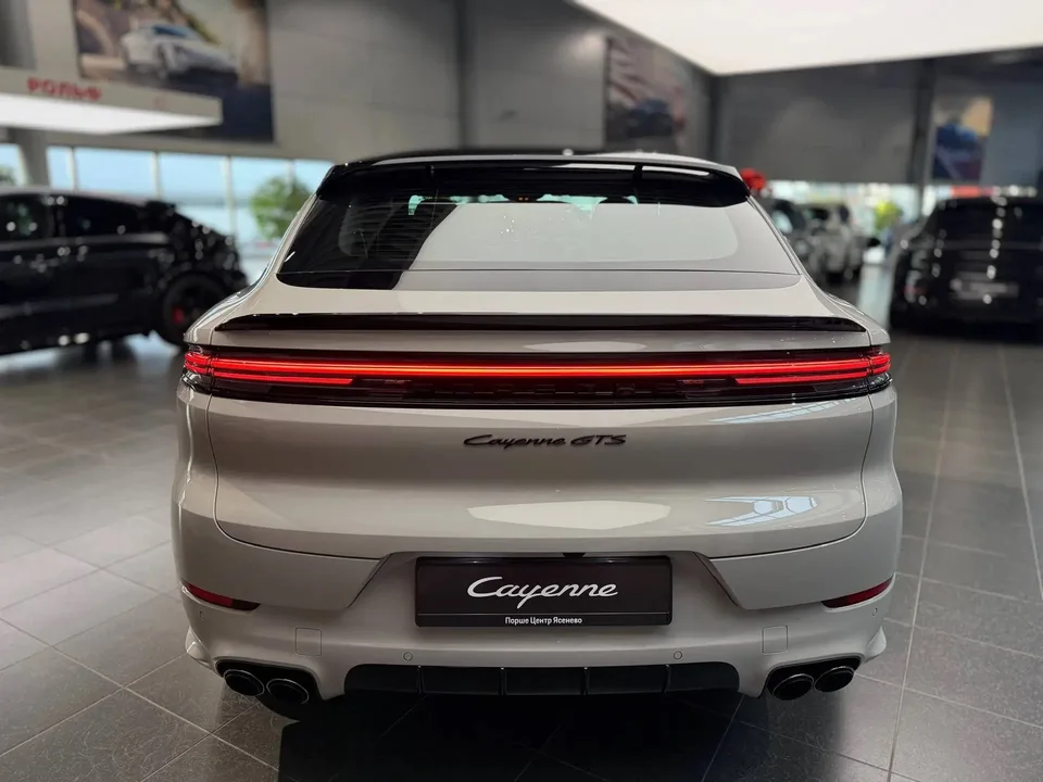 Porsche Cayenne 2025 — миниатюра 3