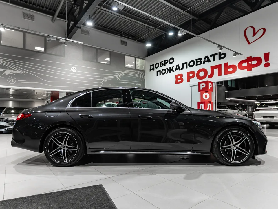 Mercedes-Benz E-Class 2025 — миниатюра 4