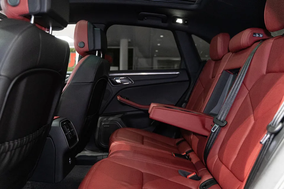 Porsche Macan 2025 — миниатюра 4