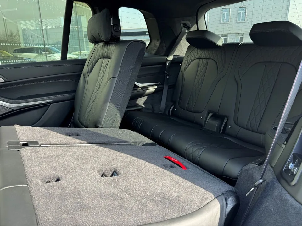 BMW X7 2025 — миниатюра 5