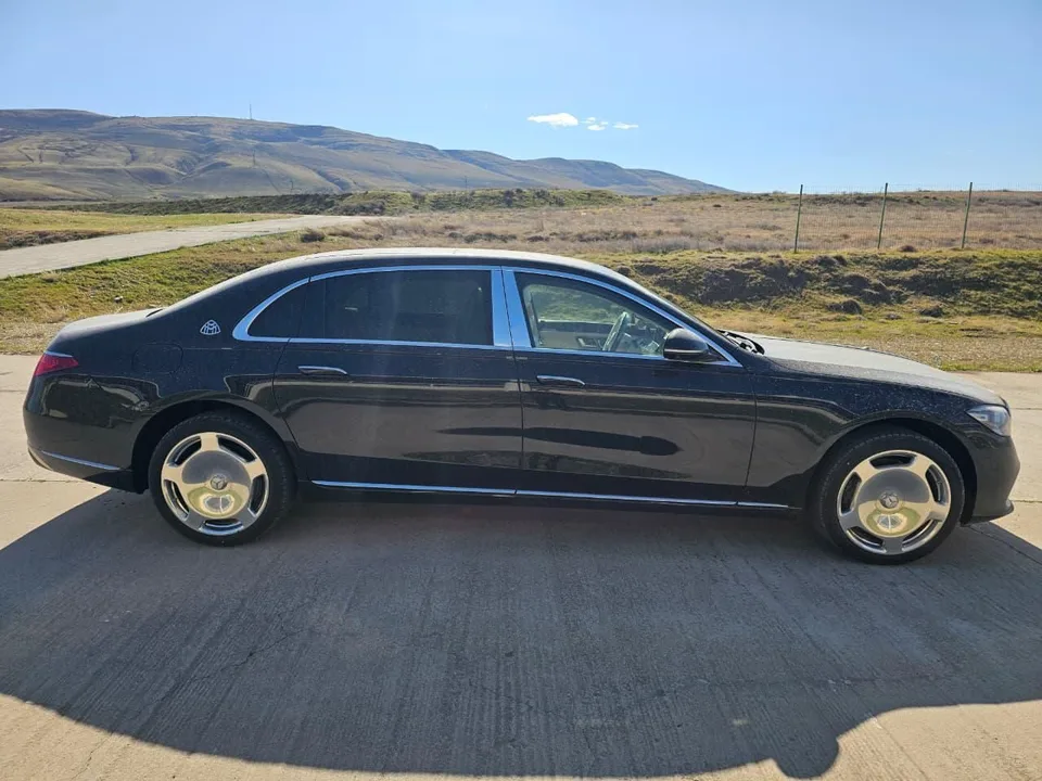 Mercedes-Benz Maybach S-Класс 2026 — миниатюра 2