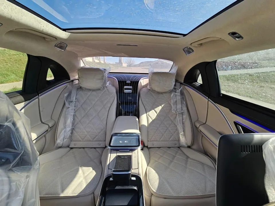 Mercedes-Benz Maybach S-Класс 2026 — миниатюра 5