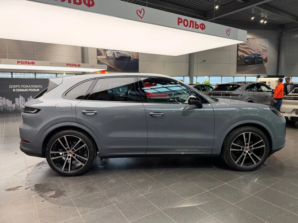 Porsche Cayenne 2025 — миниатюра 3