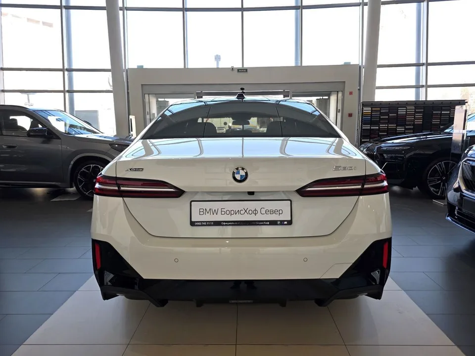 BMW 5 серия 2025 — миниатюра 3