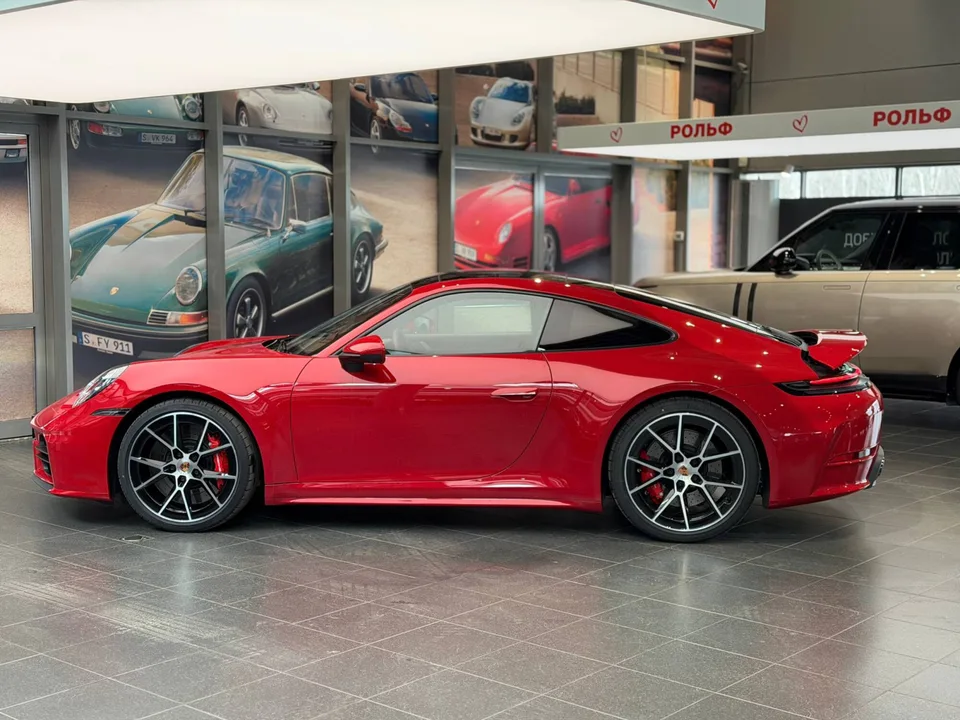 Porsche 911 2026 — миниатюра 2